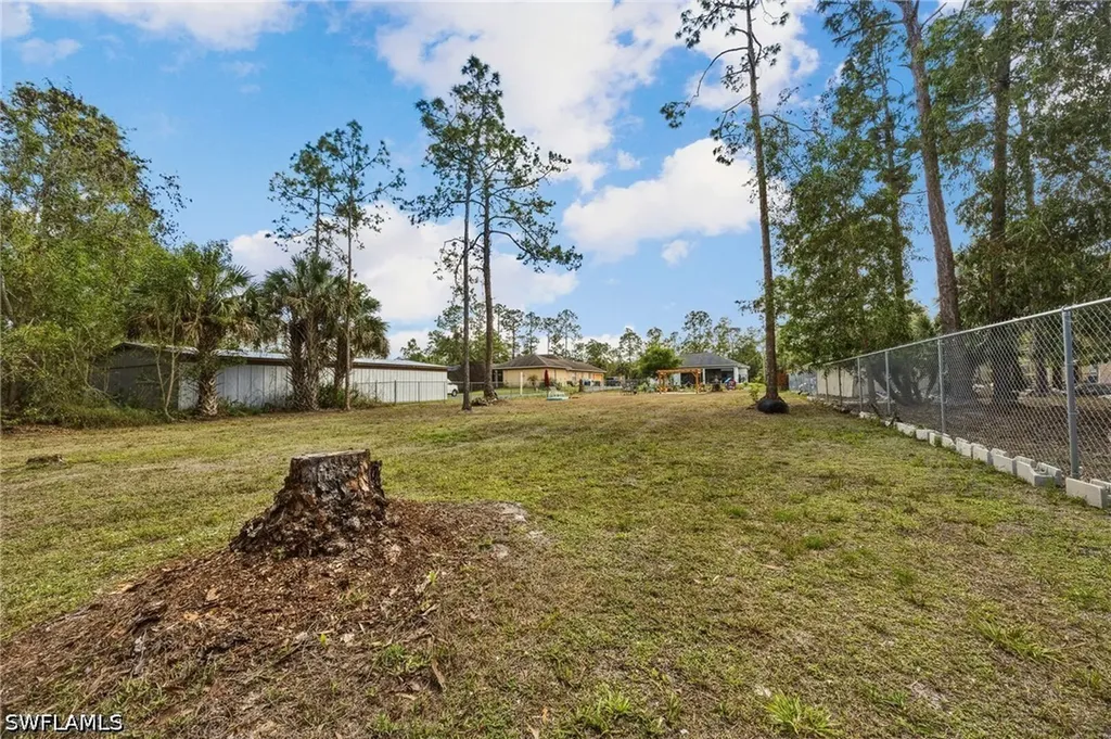 3283 2nd Avenue SE Naples FL 34117