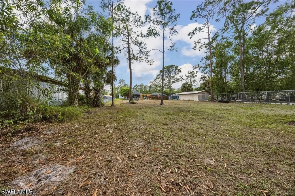 3283 2nd Avenue SE Naples FL 34117