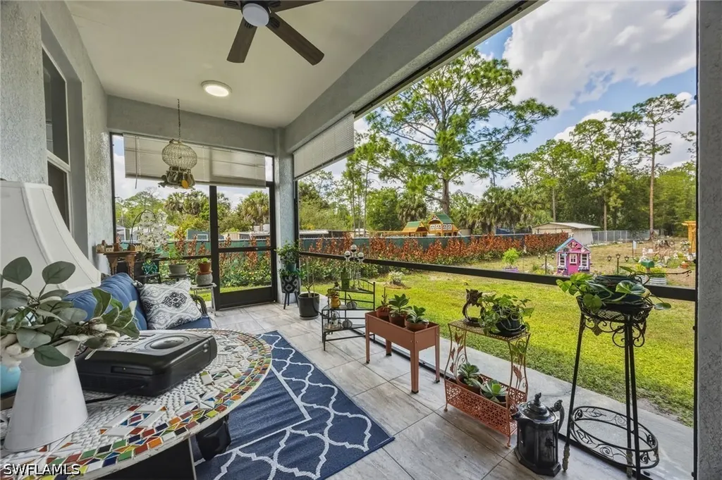 3283 2nd Avenue SE Naples FL 34117