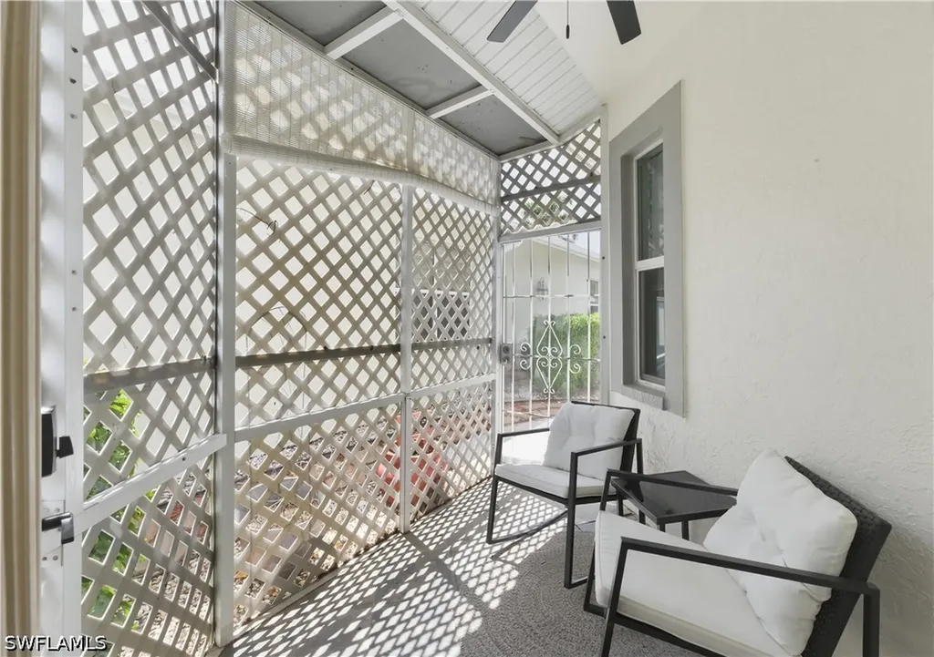 415 Crossfield Circle Naples FL 34104