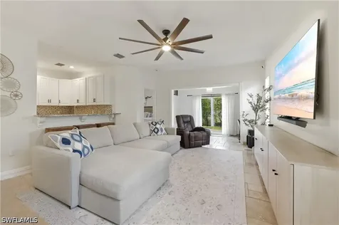 415 Crossfield Circle Naples FL 34104