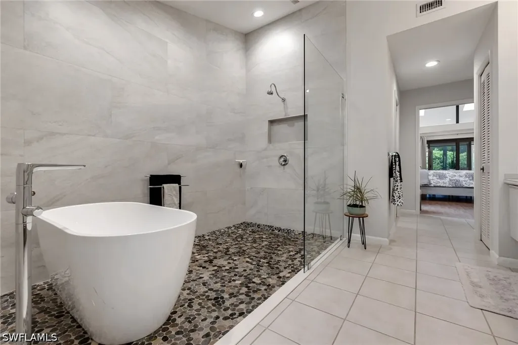 1380 Bald Eagle Drive Naples FL 34105