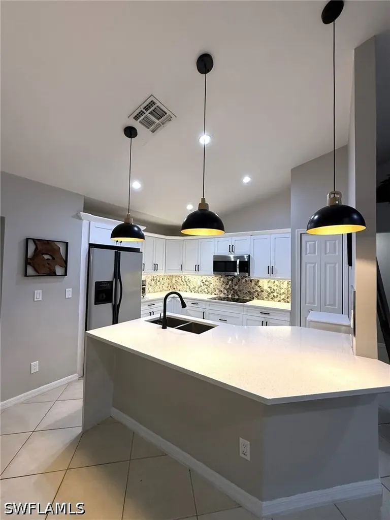 2060 22nd Avenue NE Naples FL 34120