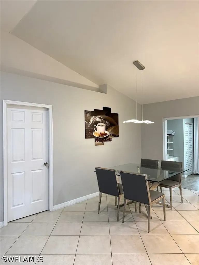2060 22nd Avenue NE Naples FL 34120
