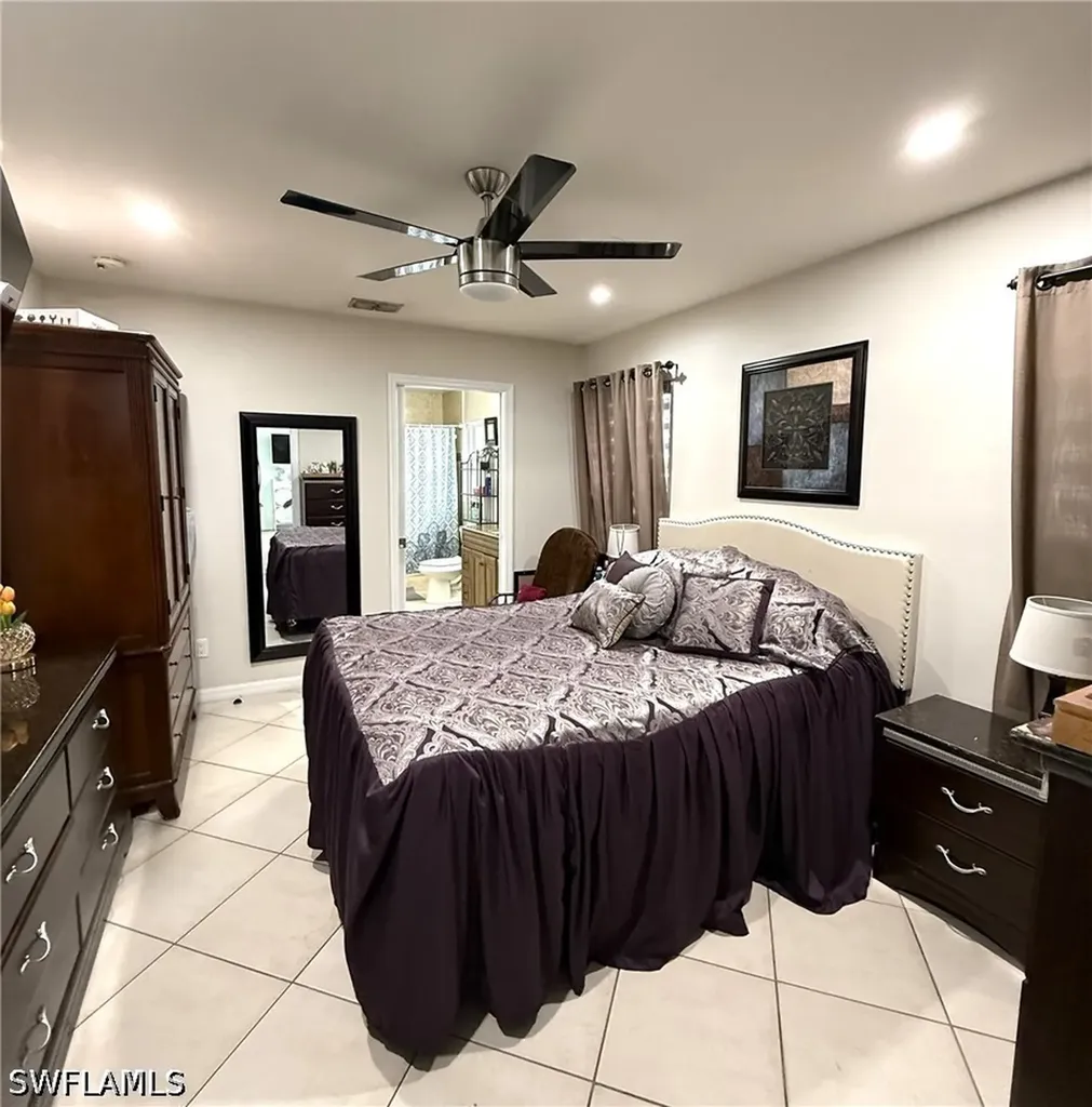 2060 22nd Avenue NE Naples FL 34120
