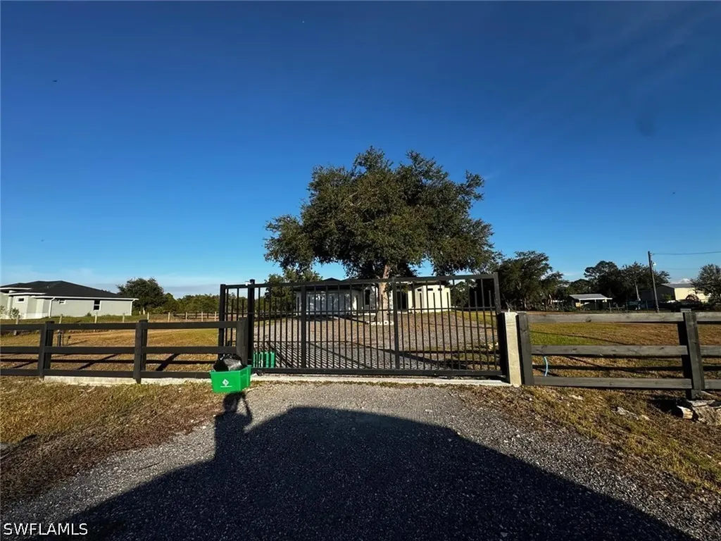 655 N Olivo Street Clewiston FL 33440
