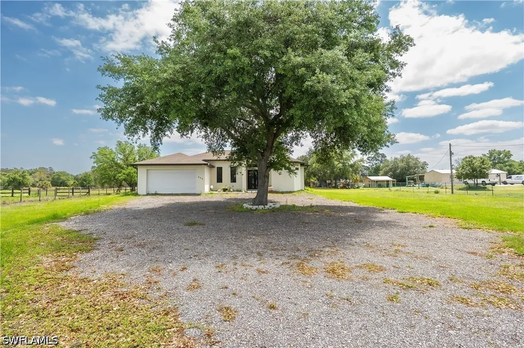 655 N Olivo Street Clewiston FL 33440