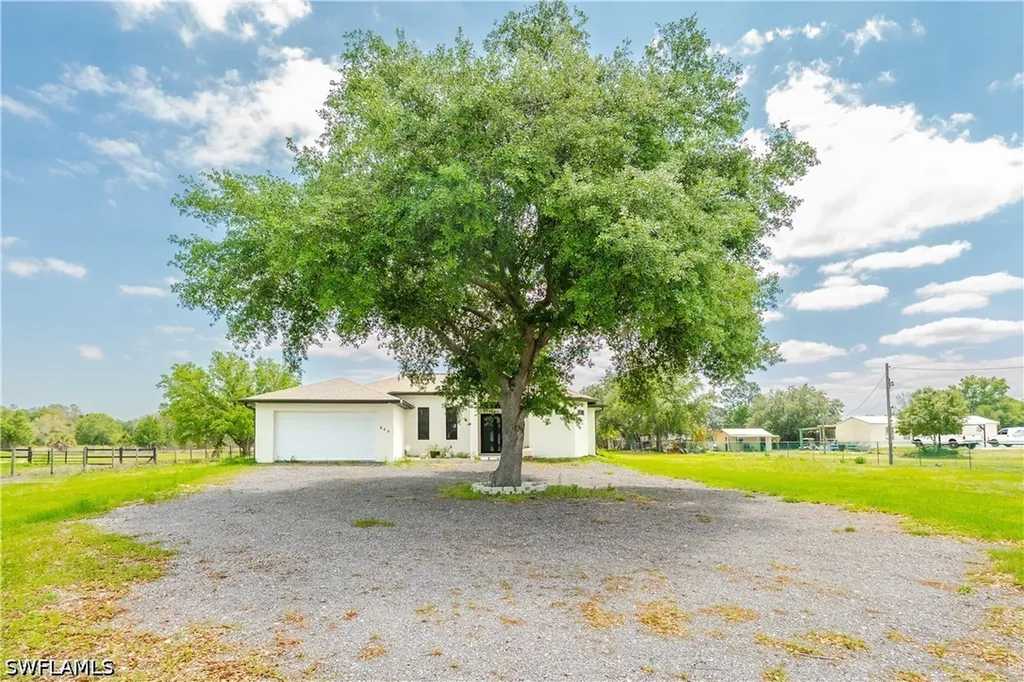 655 N Olivo Street Clewiston FL 33440