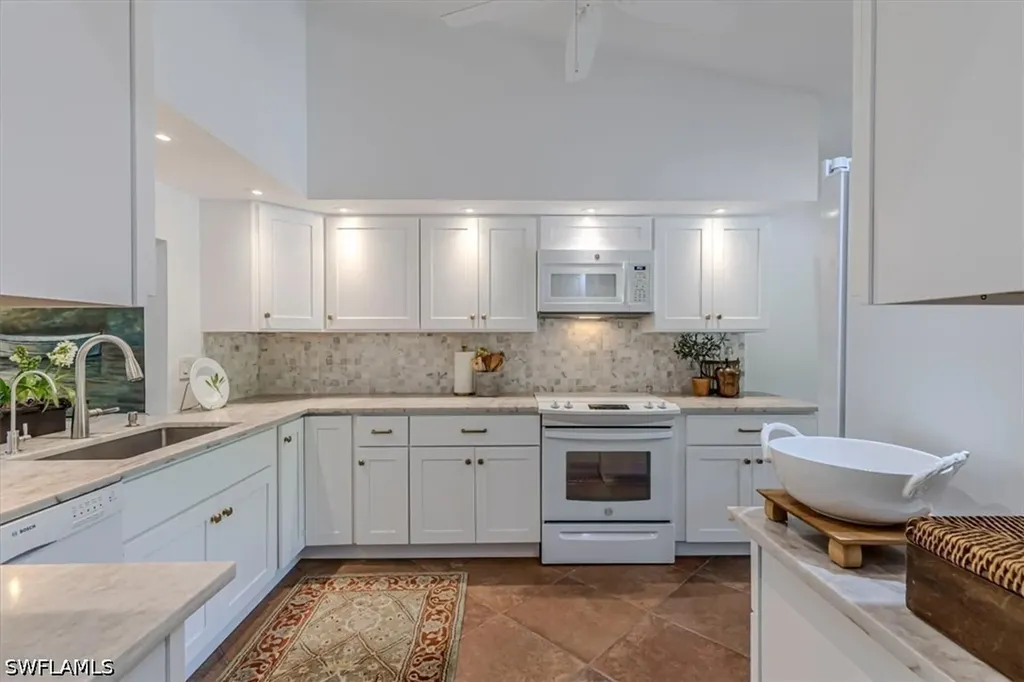 15450 Cedarwood Lane Naples FL 34110