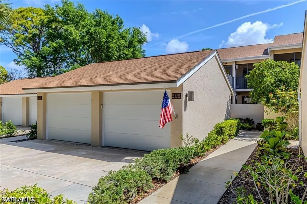 15450 Cedarwood Lane Naples FL 34110