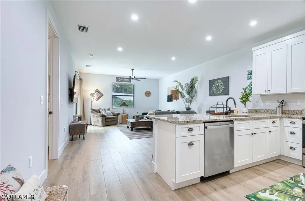 1147 Steeves Avenue Naples FL 34104