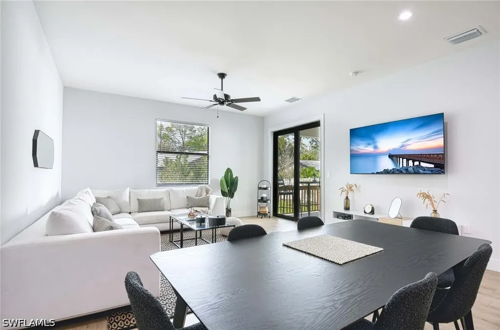 1147 Steeves Avenue Naples FL 34104