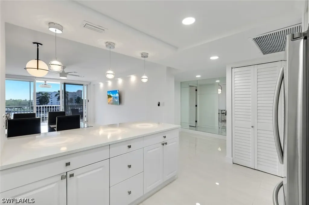 5 Bluebill Avenue Naples FL 34108