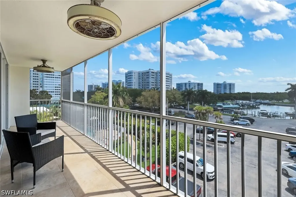 5 Bluebill Avenue Naples FL 34108