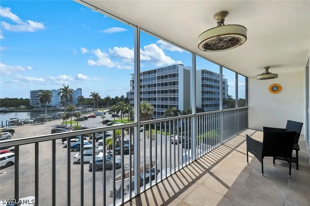 5 Bluebill Avenue Naples FL 34108