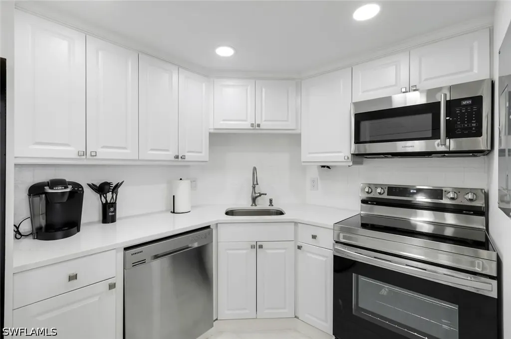 5 Bluebill Avenue Naples FL 34108