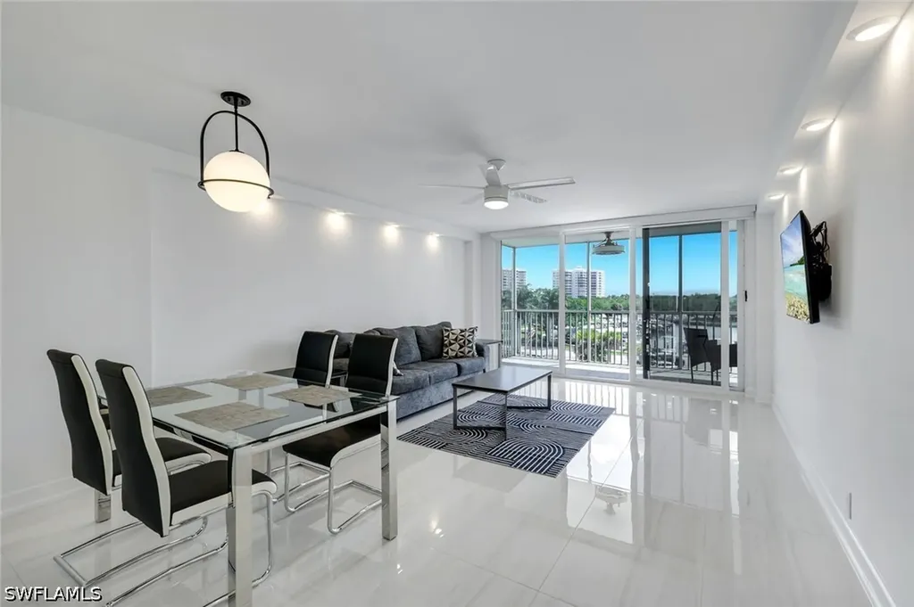 5 Bluebill Avenue Naples FL 34108