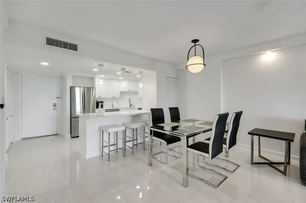 5 Bluebill Avenue Naples FL 34108