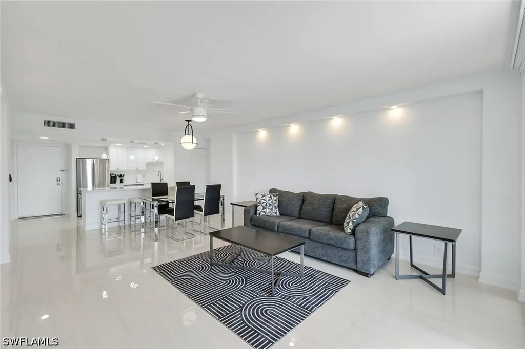 5 Bluebill Avenue Naples FL 34108