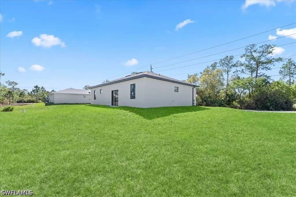 2507 E 15th Street Lehigh Acres FL 33972