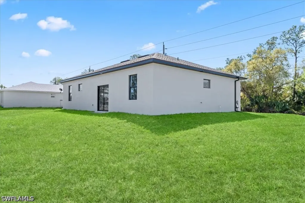 2507 E 15th Street Lehigh Acres FL 33972