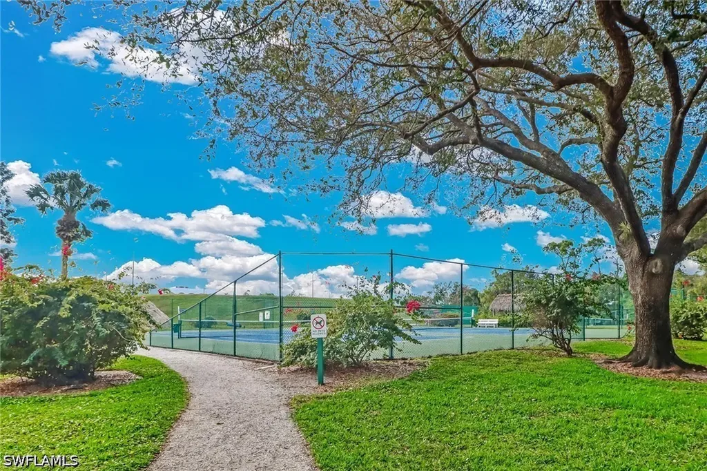 3588 Corinthian Way Naples FL 34105