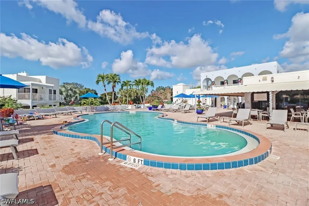 3588 Corinthian Way Naples FL 34105