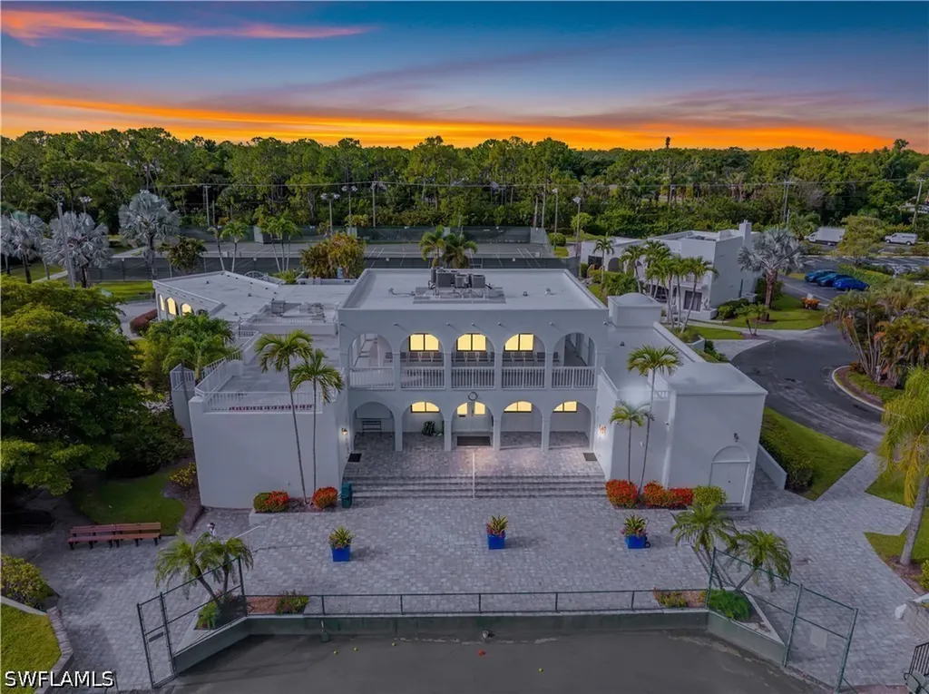 3588 Corinthian Way Naples FL 34105