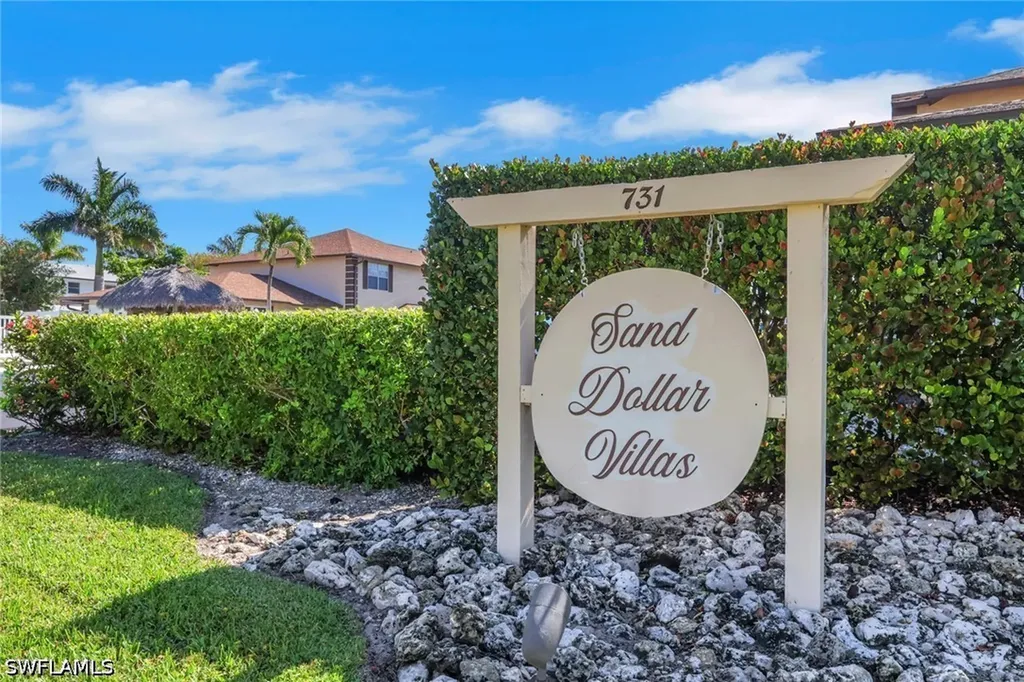 731 W Elkcam Circle Marco Island FL 34145