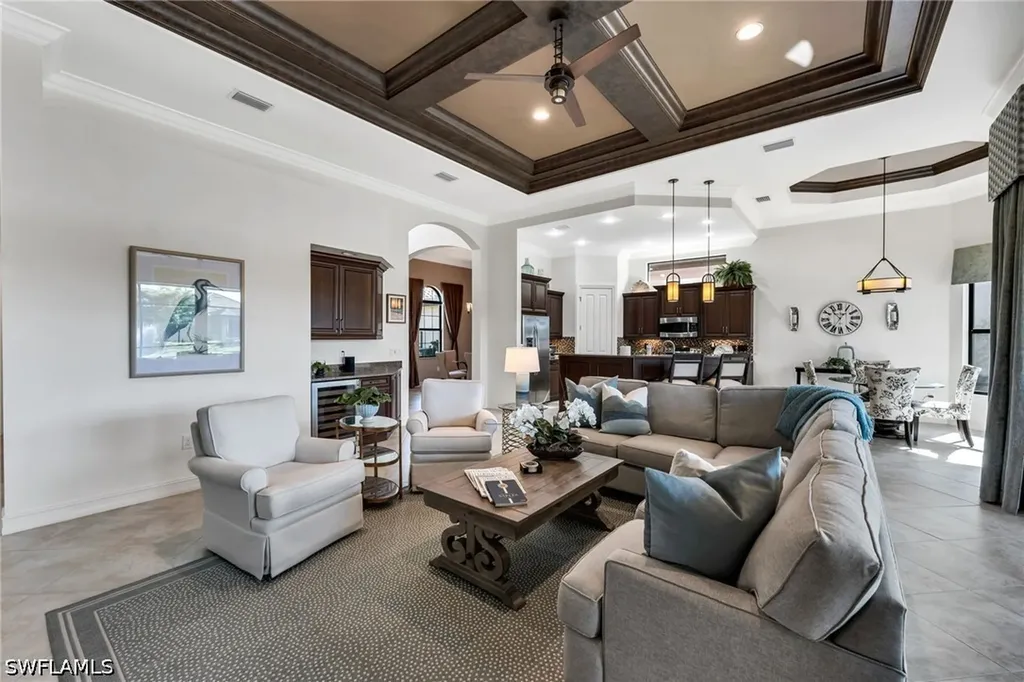 7296 Lantana Circle Naples FL 34119