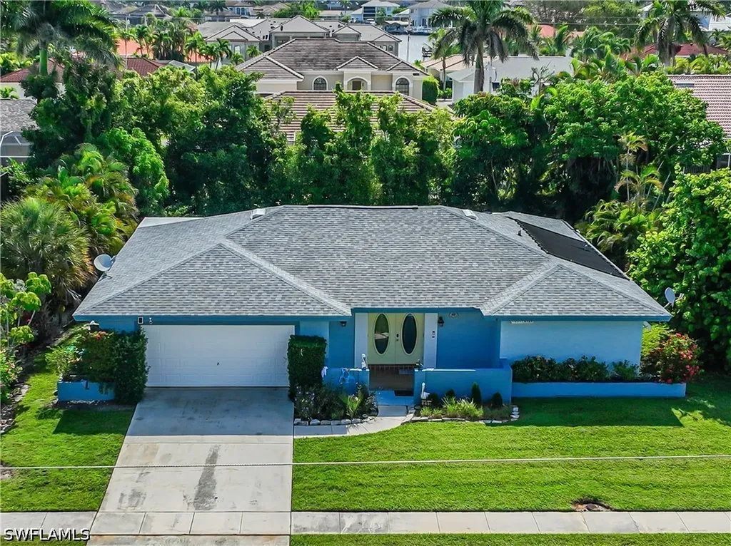 211 W Flamingo Circle Marco Island FL 34145