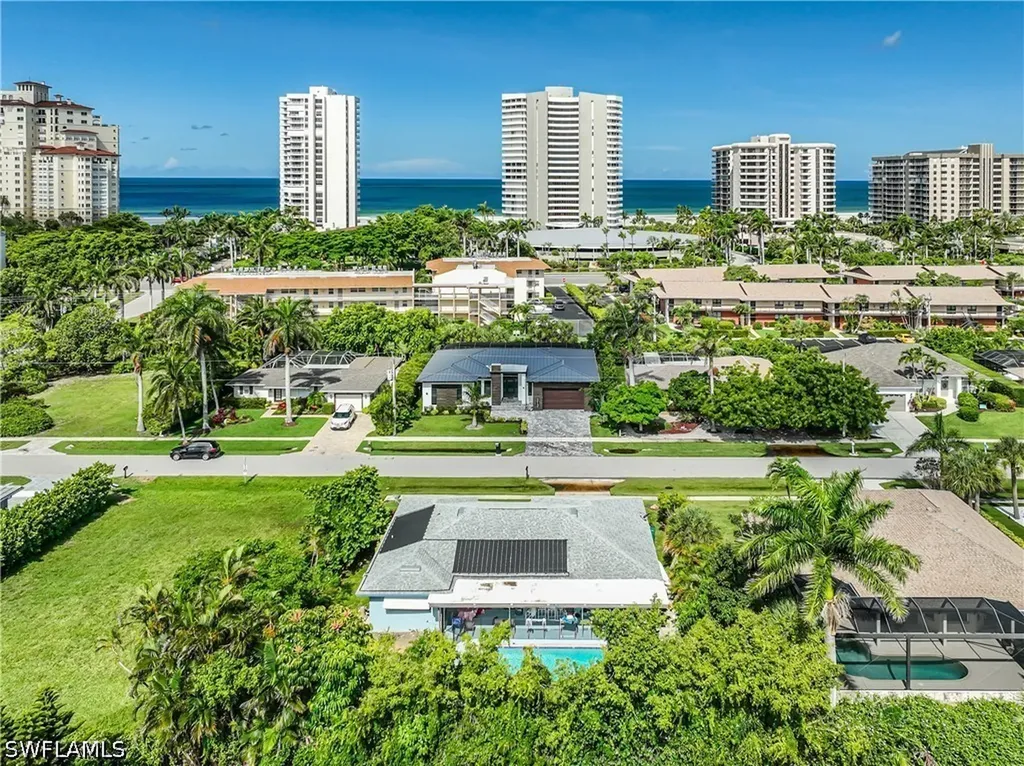 211 W Flamingo Circle Marco Island FL 34145