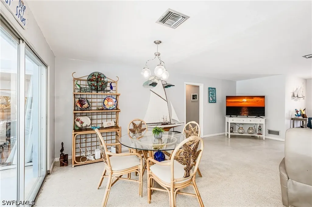 211 W Flamingo Circle Marco Island FL 34145