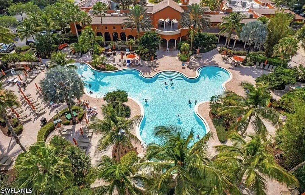 9054 Capistrano Street N Naples FL 34113