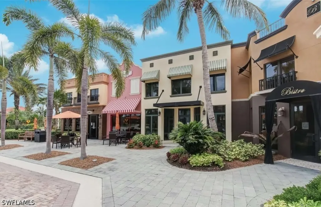 9054 Capistrano Street N Naples FL 34113