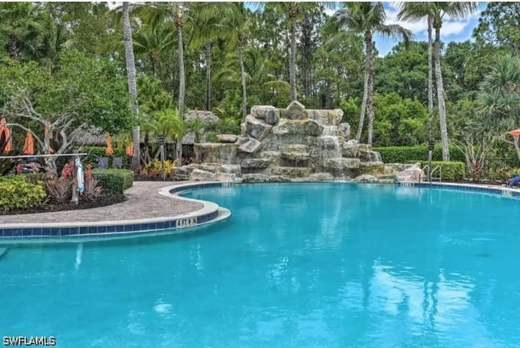 9054 Capistrano Street N Naples FL 34113