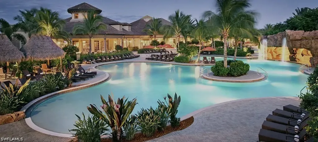 9054 Capistrano Street N Naples FL 34113