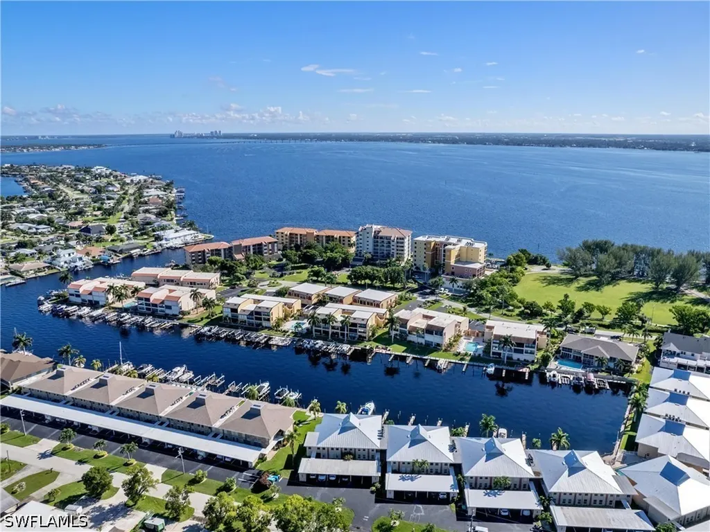 4105 SE 19th Place Cape Coral FL 33904