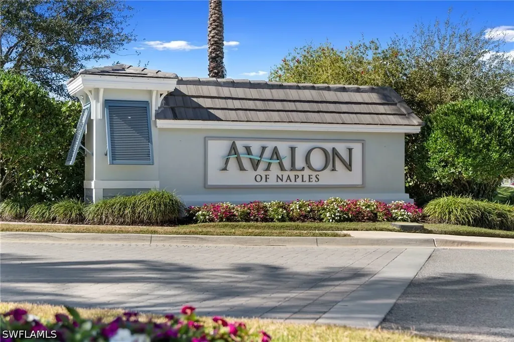 6934 Avalon Circle Naples FL 34112