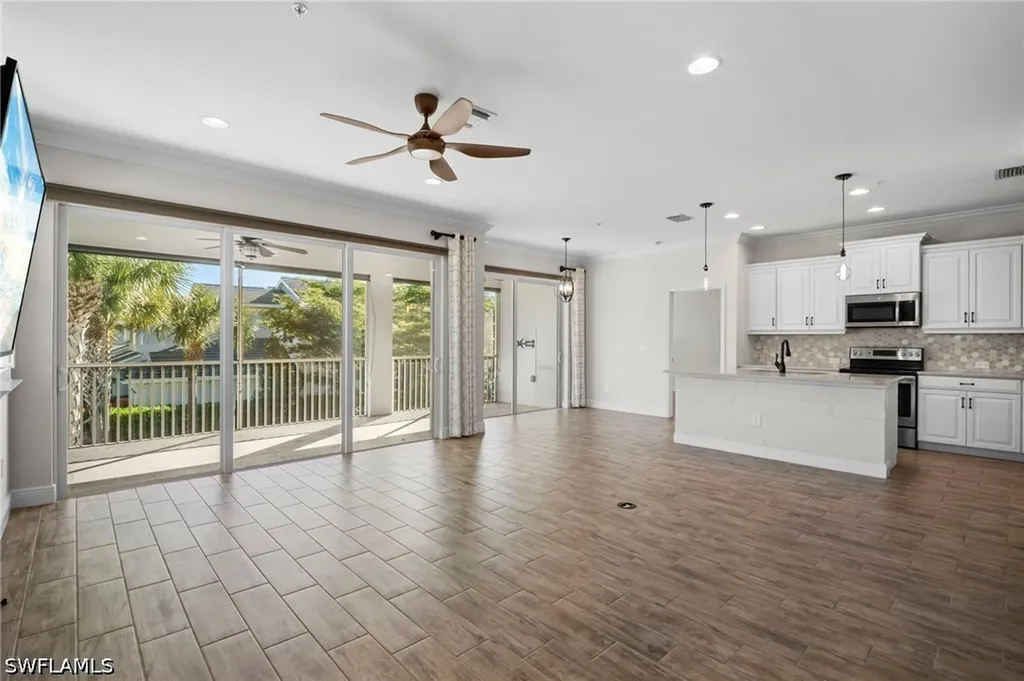 6934 Avalon Circle Naples FL 34112