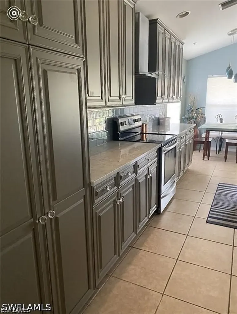 1405 Tiffany Lane Naples FL 34105