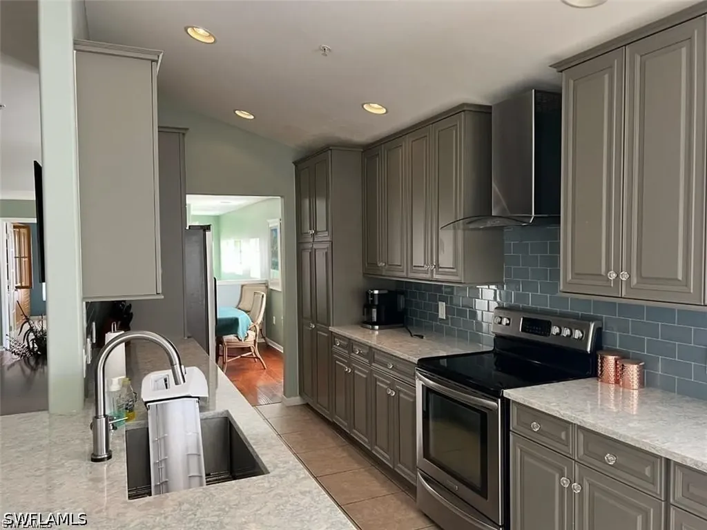 1405 Tiffany Lane Naples FL 34105