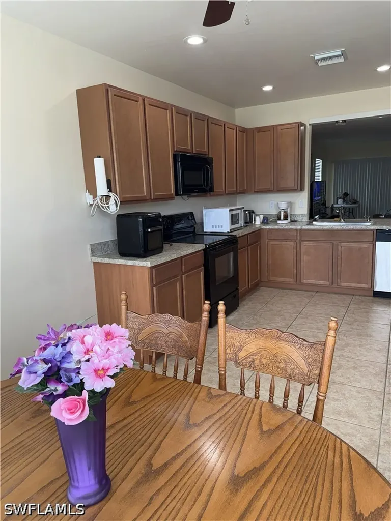 1823 SW 16th Terrace Cape Coral FL 33991
