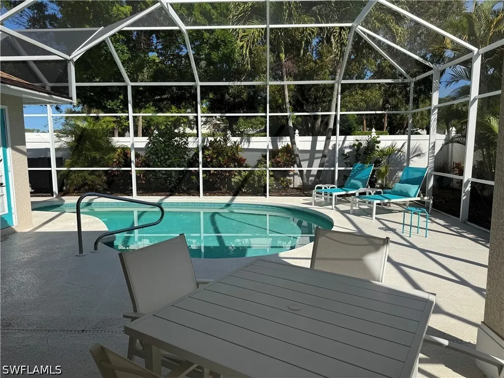 1057 Silverstrand Drive Naples FL 34110