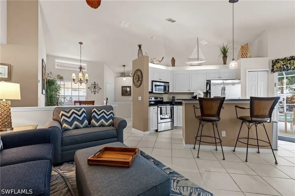 1057 Silverstrand Drive Naples FL 34110