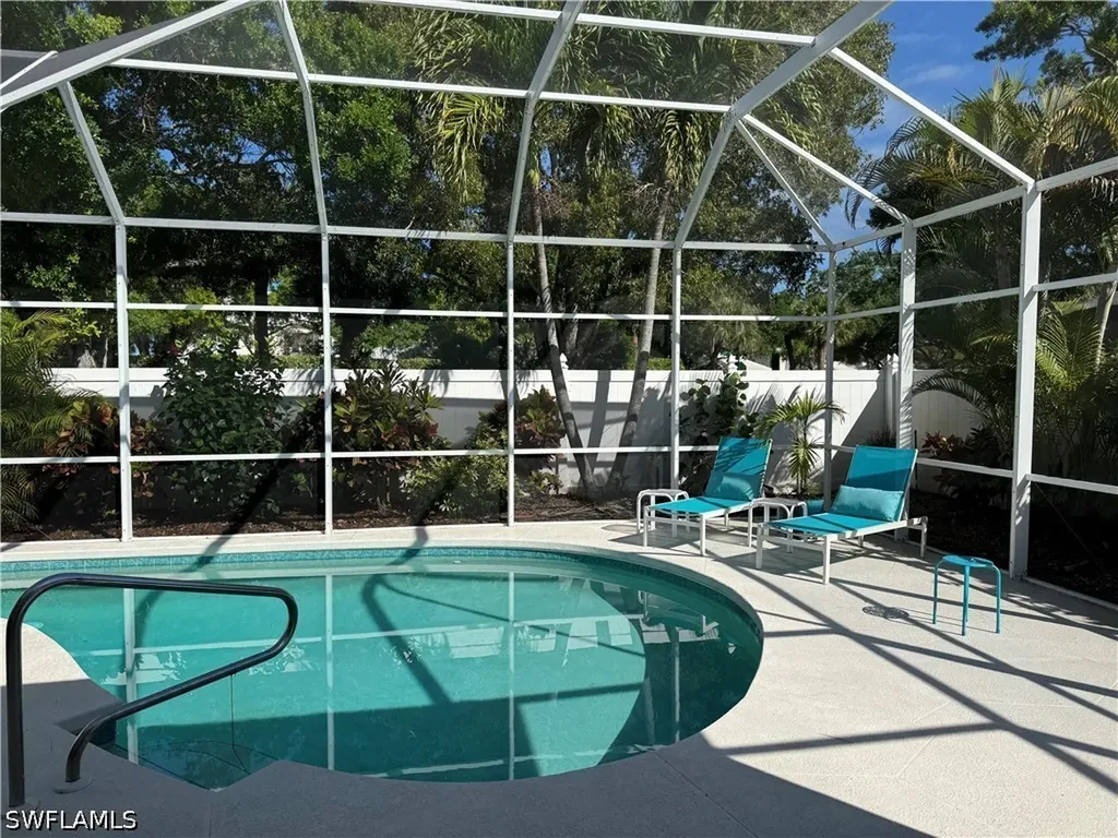 1057 Silverstrand Drive Naples FL 34110