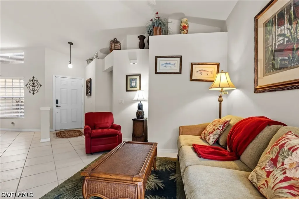 1057 Silverstrand Drive Naples FL 34110