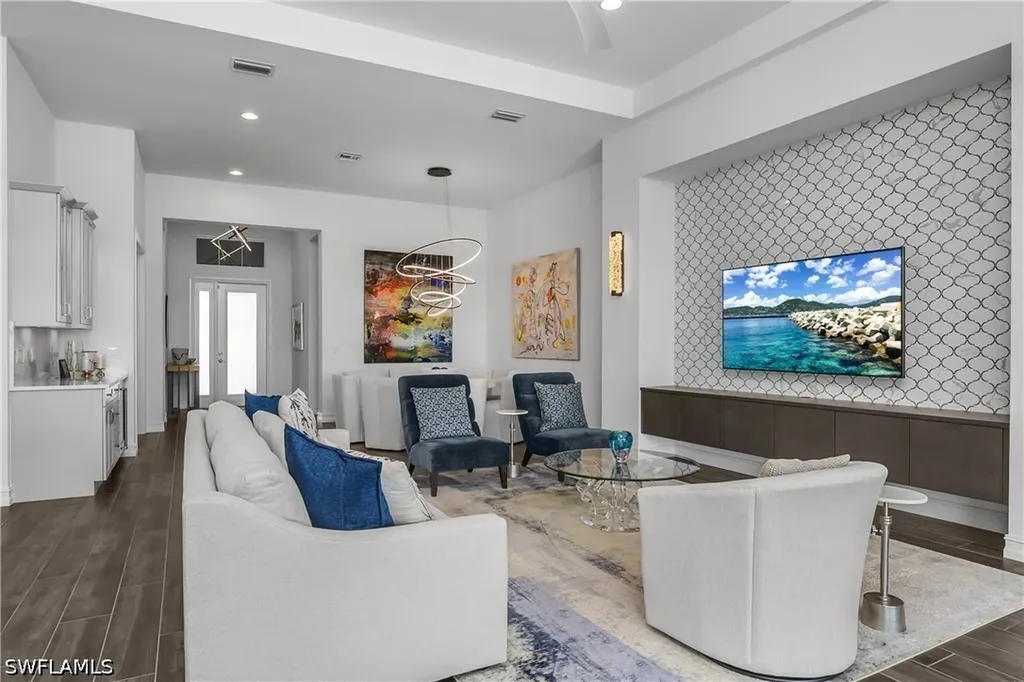 6137 Megans Bay Drive Naples FL 34113