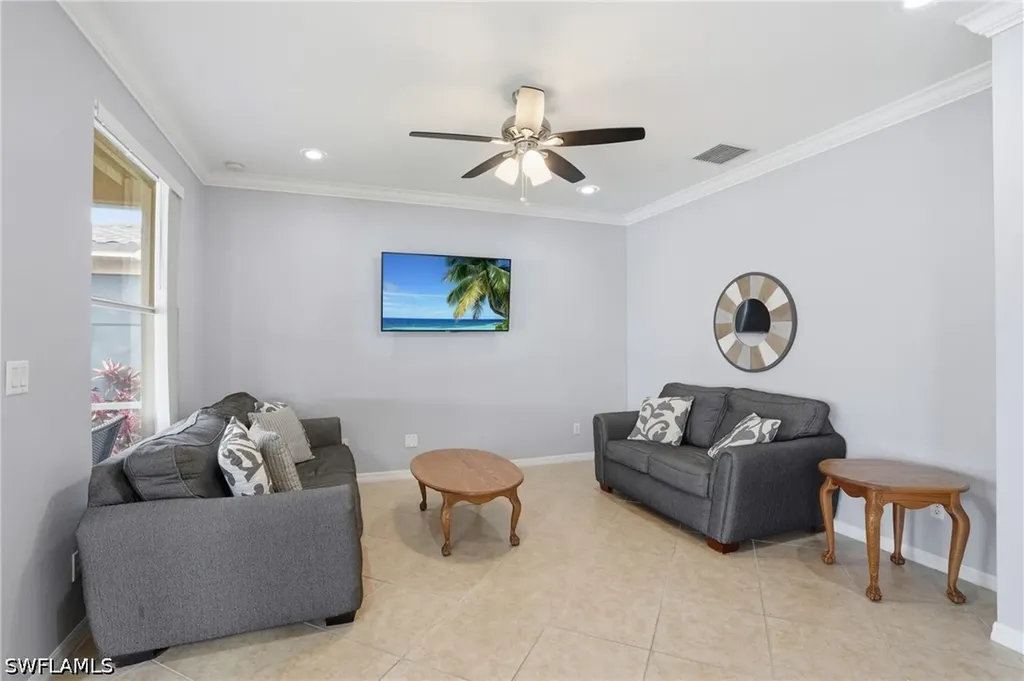 8317 Sumner Avenue Fort Myers FL 33908