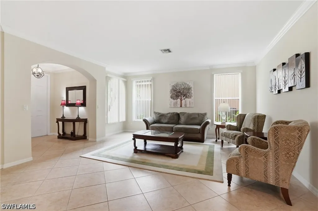 8317 Sumner Avenue Fort Myers FL 33908